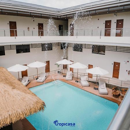 Tropicasa Hotel Корон Екстериор снимка