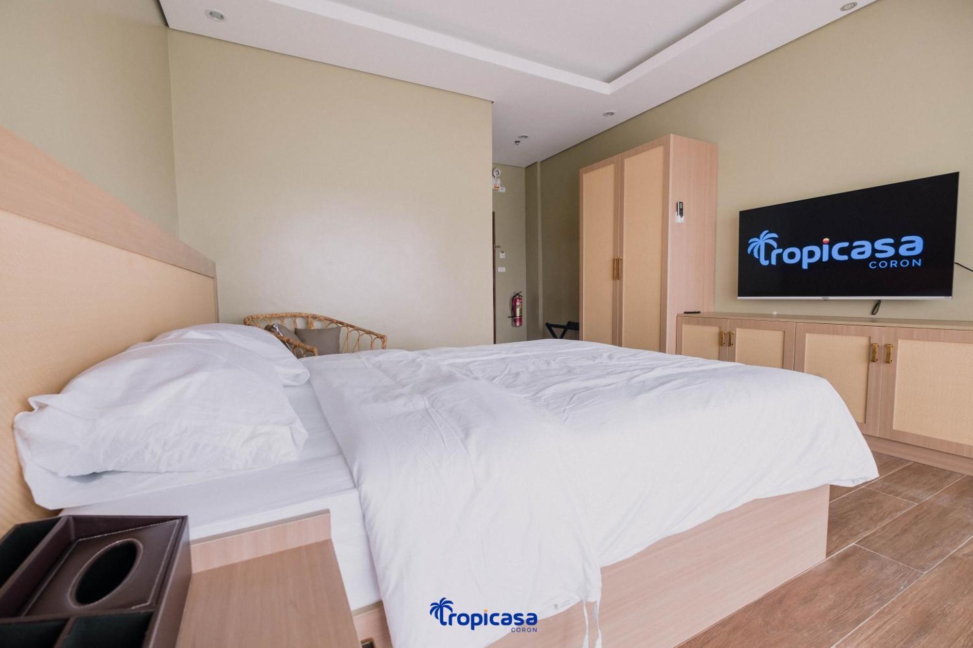 Tropicasa Hotel Корон Екстериор снимка
