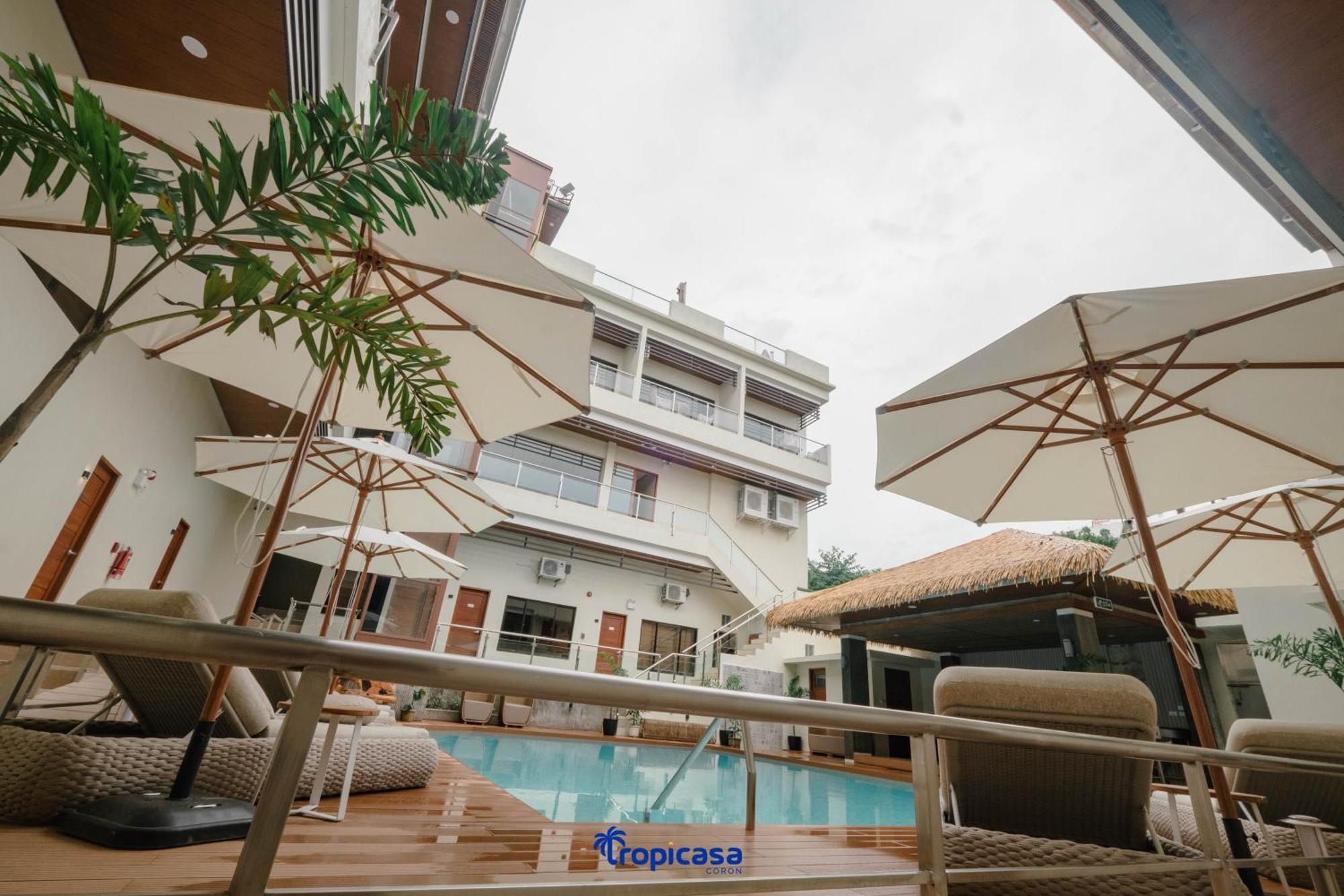 Tropicasa Hotel Корон Екстериор снимка